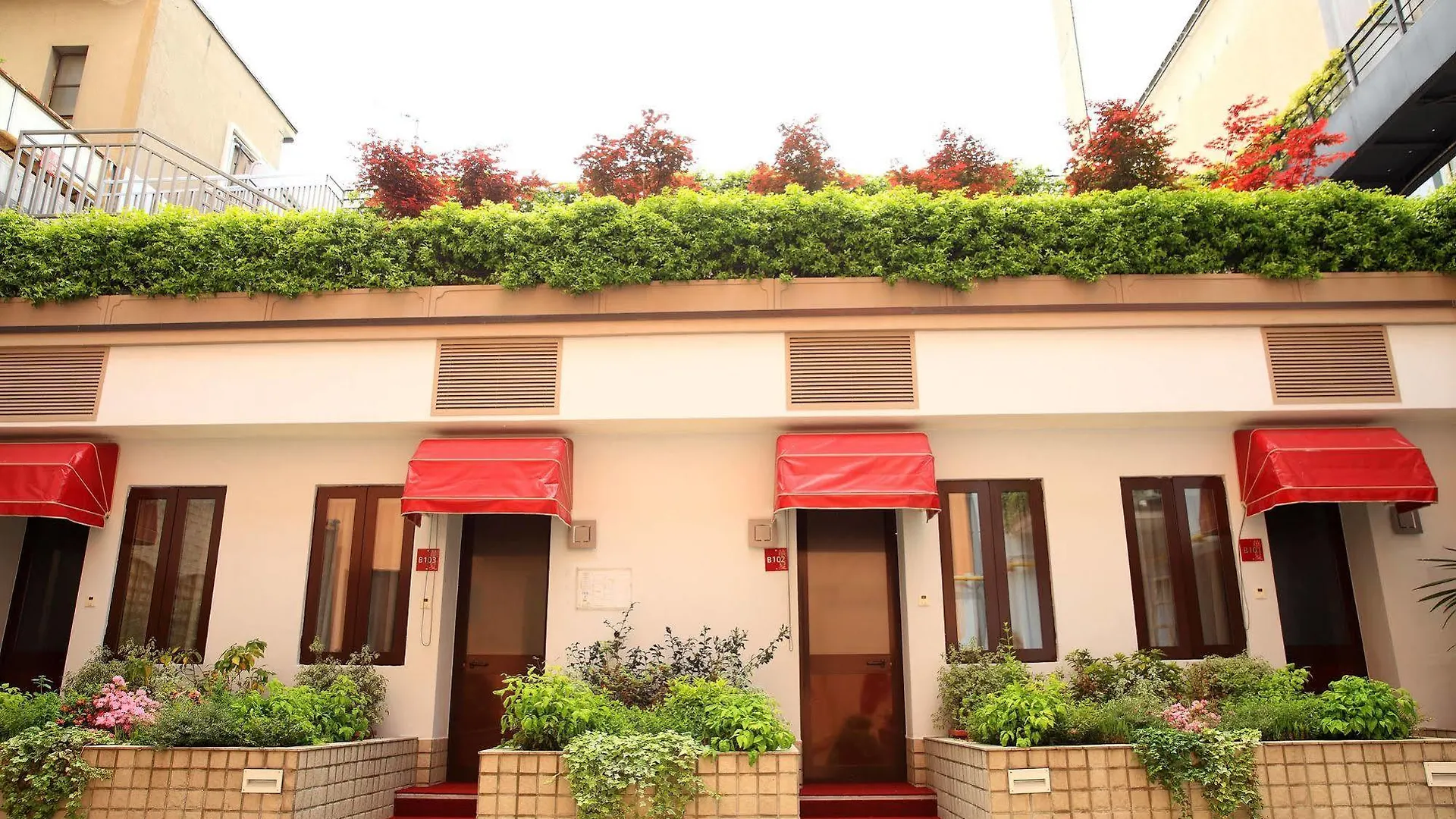 Hotel Huaxia Milano  מילאנו